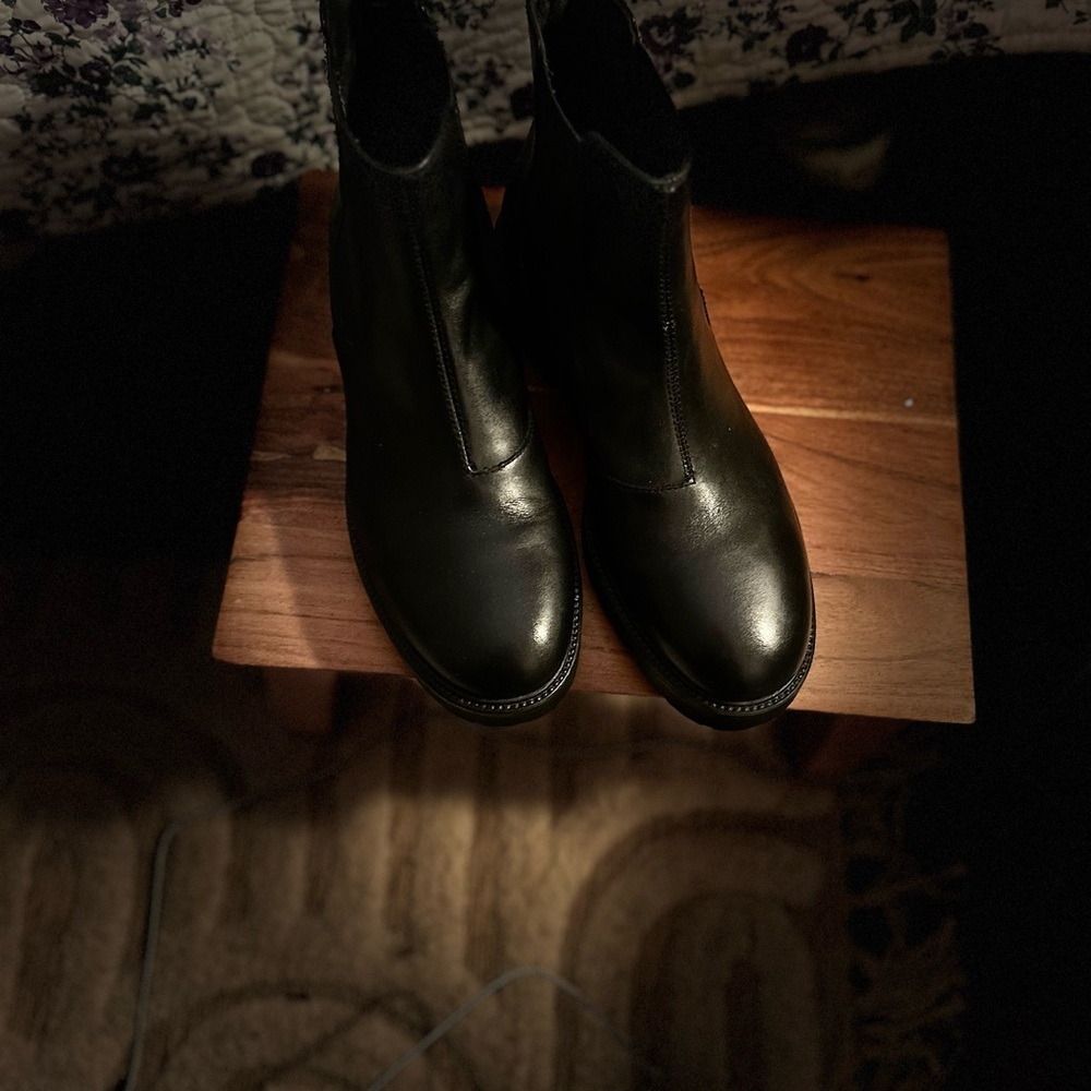 Vagabond Men's Sleek Black Boots